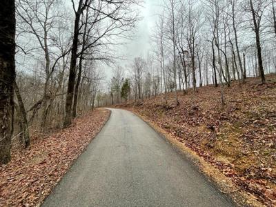 River Oaks Dr