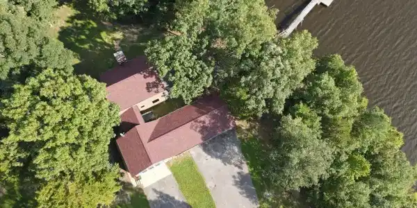 498 Delta Ln
