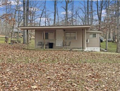 41 Lake Rd.