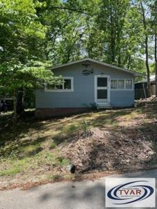 46 Walnut Dr