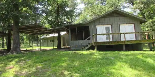260 SKYLINE DR