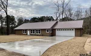 140 Laura Ln