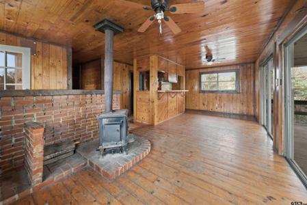 20973 Lakeview