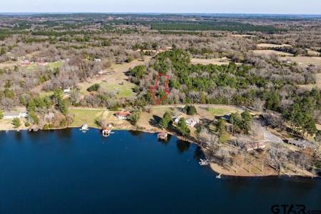 00 E Lake Drive