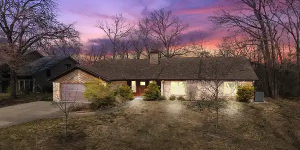 615 Private Road 5881
