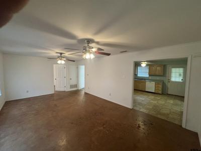 16444 Lakeview Cir