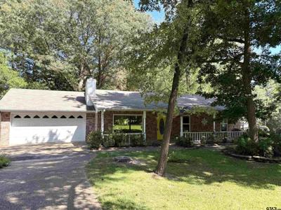 1470 Holly Trail East