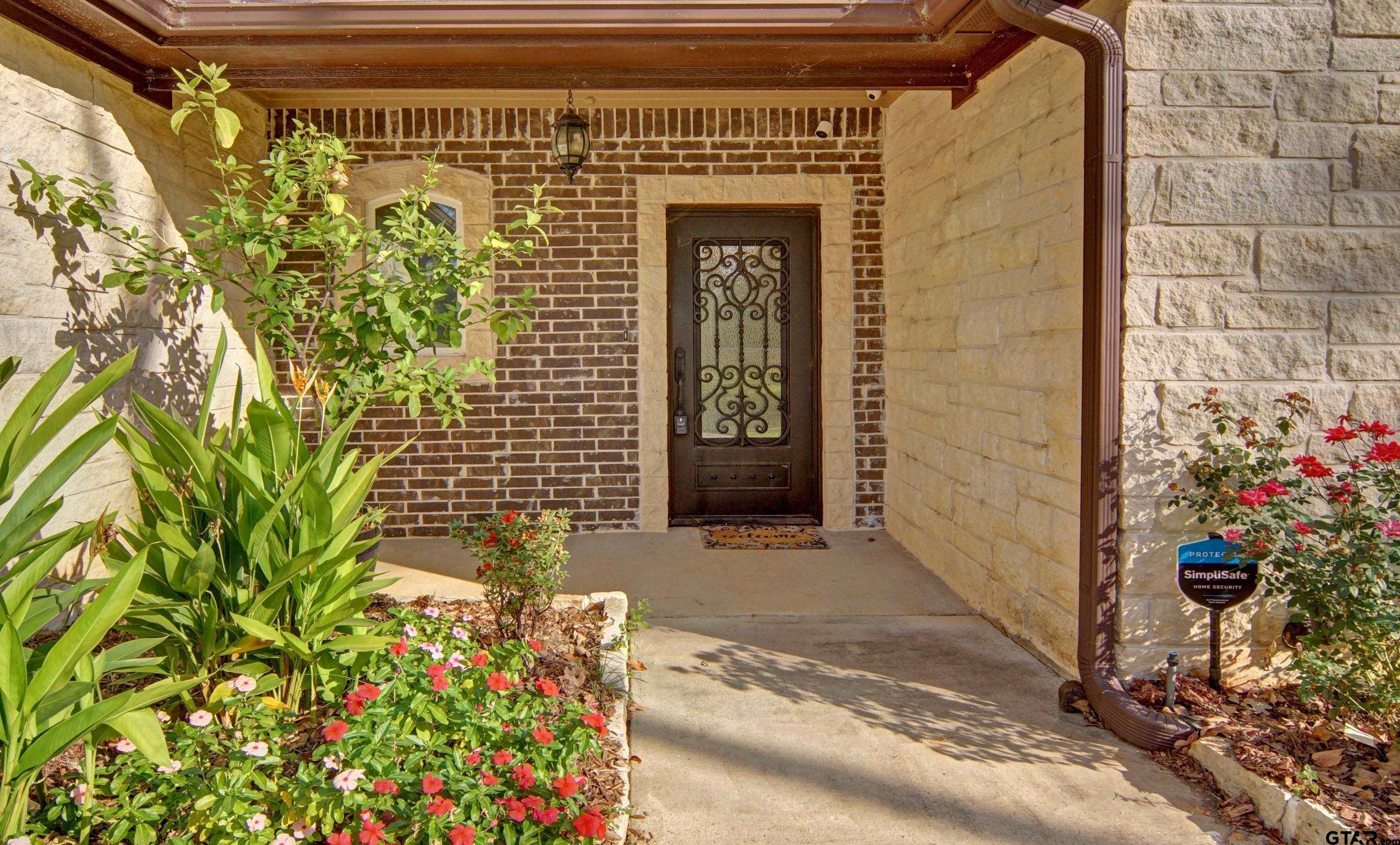 Image 3: Front porch