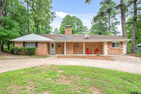 1522 Tanglewood Dr East