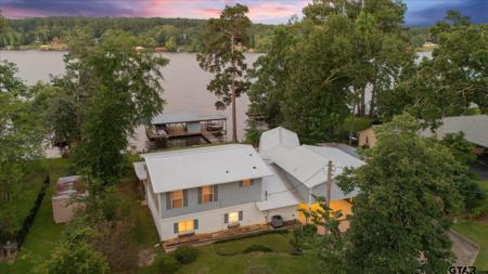 2118 W Lake Dr.