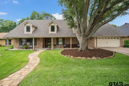 155 Fairway Dr