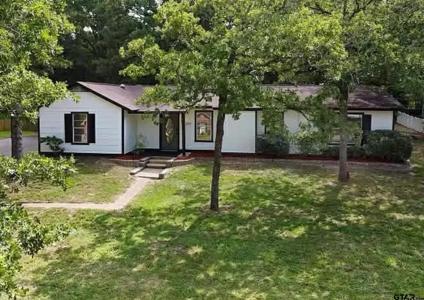 309 Lakeview Dr