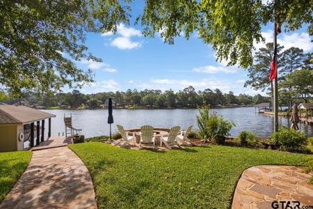 1623 TANGLEWOOD DR E