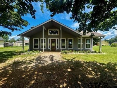 411 Cimarron Trail
