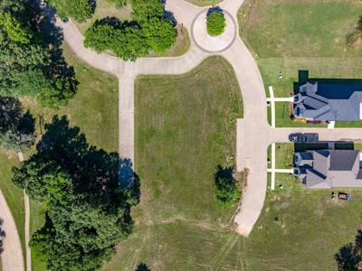 105 Winding Oaks Dr