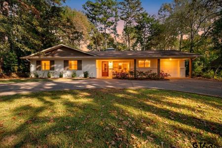 441 Hideaway Lane Central