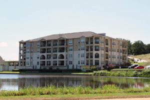 3351 Cascades Ct #302