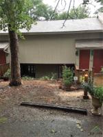 118 E Holly Hill Circle