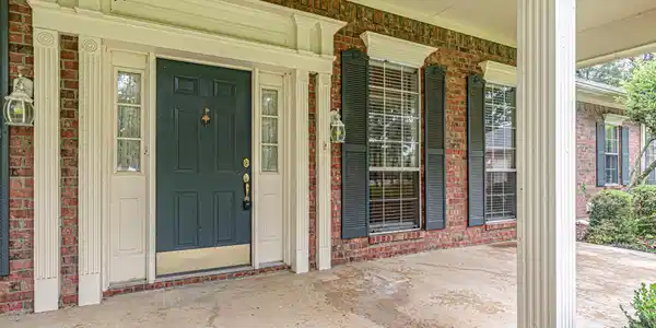 Image 3: Front of Home