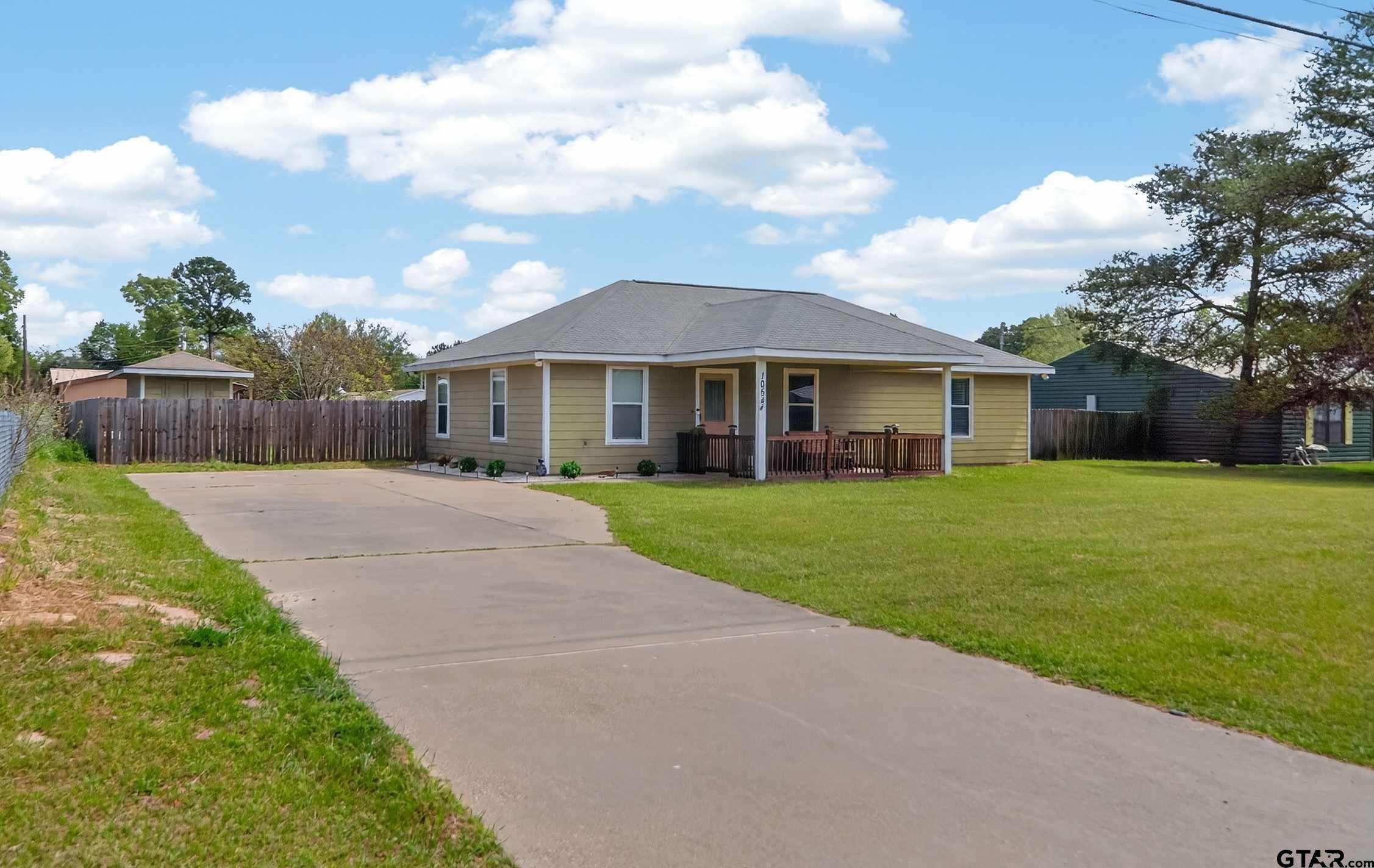 Image 2: Front of Home