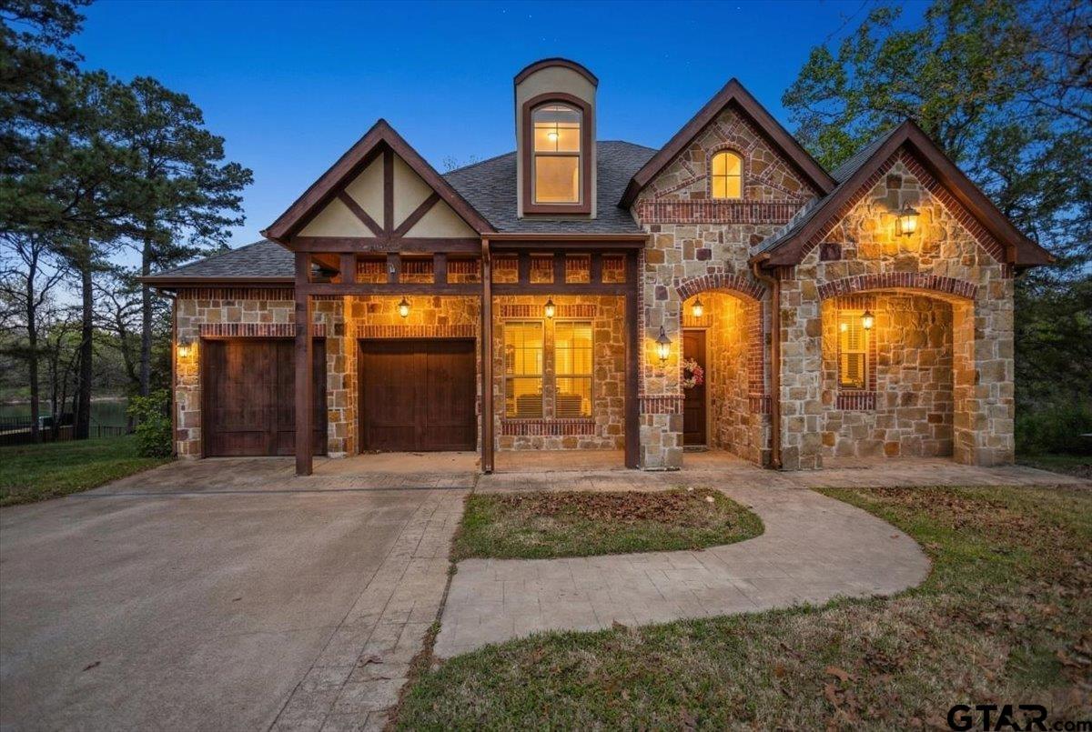Image 1: Front of Home