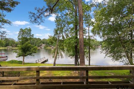 546 Hideaway Ln E