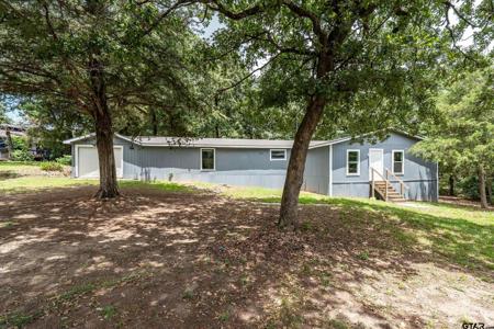 360 W Elm Street