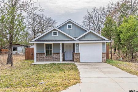 7129 Kayak Dr