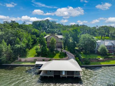 127 N Lake Bluff Dr.
