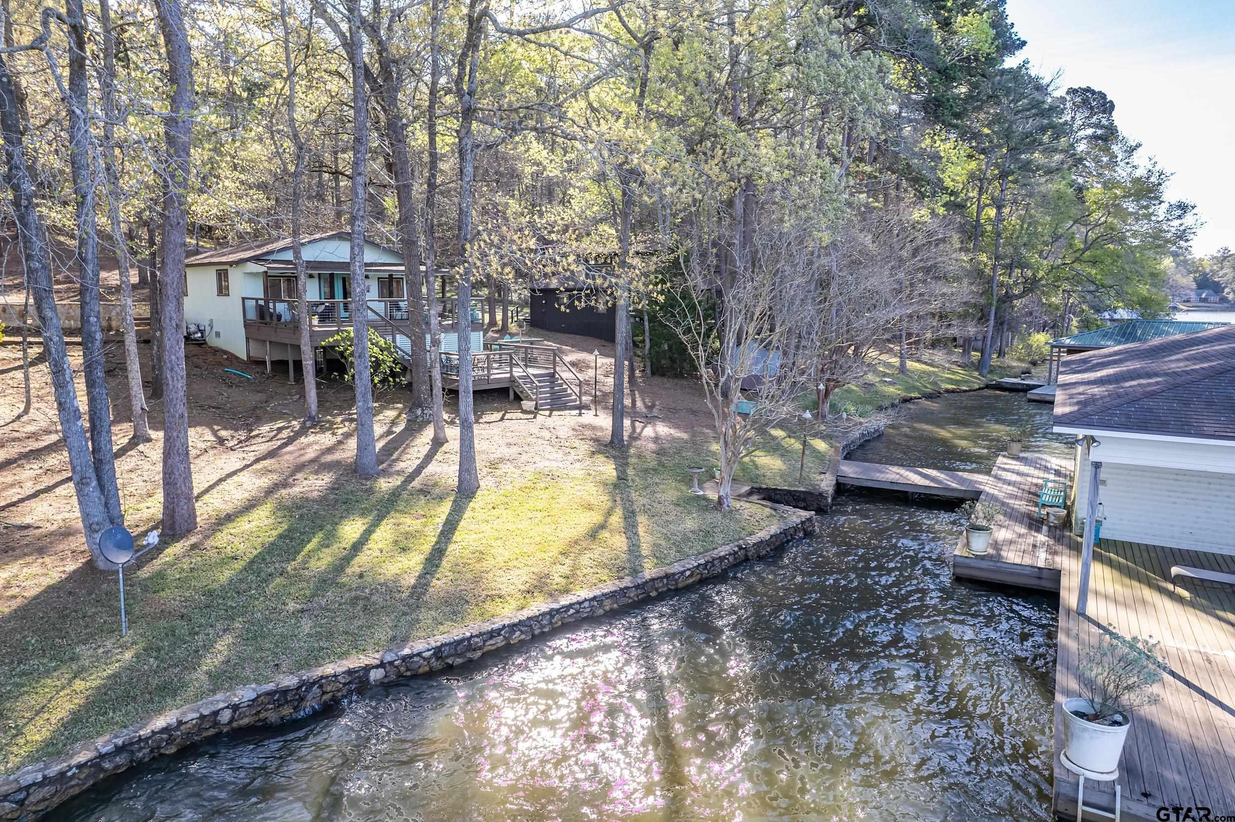 Image 1: Rock Bulkhead