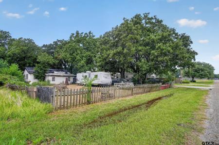 343 Southern Oaks Dr