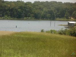 000 Waterfront Row