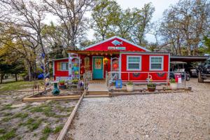 156 W Shady Ln