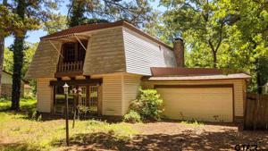 221 Brookside Dr