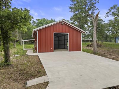 28 Pine Grove Road