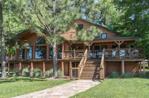 405 W Eagle Point Drive