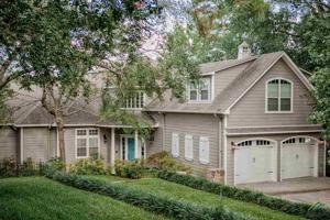 1627 Tanglewood Drive E