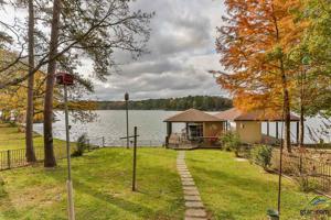 402 Hideaway Ln Central