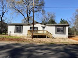 688 Lake Road