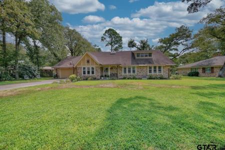 413 Lone Star Lane