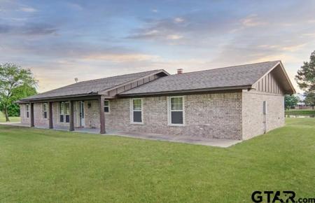 4868 N FM 17