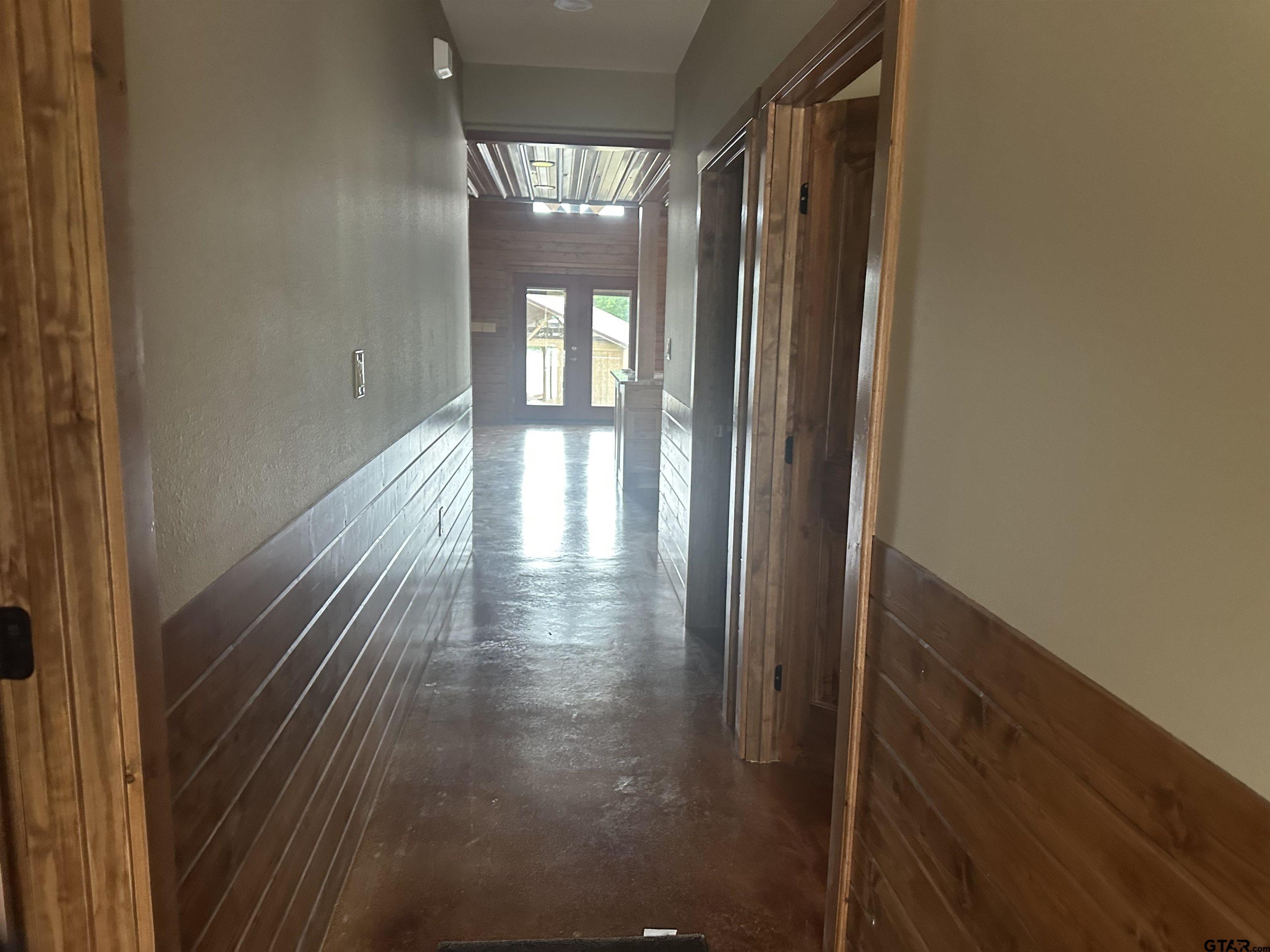 Image 2: Foyer
