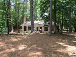 2133 Lakeshore Drive