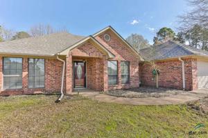 319 Hideaway Ln E