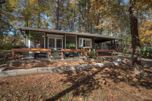 1504 W Hide A Way Lane