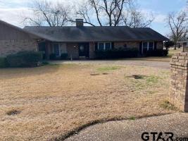 105 St Croix Ln