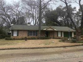 1511 Tanglewood Drive West