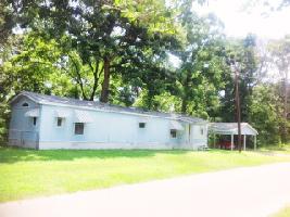 931 Lakeview Dr.