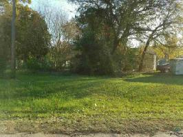 LOT 42 LAKEWAY CIRCLE