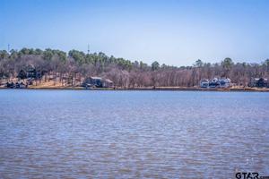 387 Pelican Dr